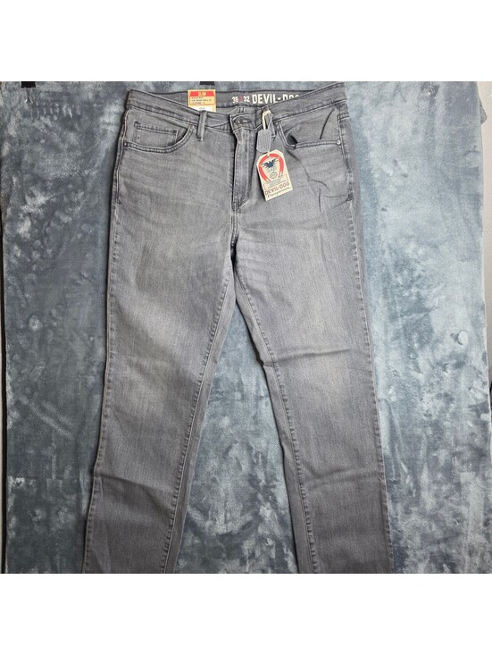 Other - Devil-Dog Men's Gaston Slim Straight Jeans 36x32
